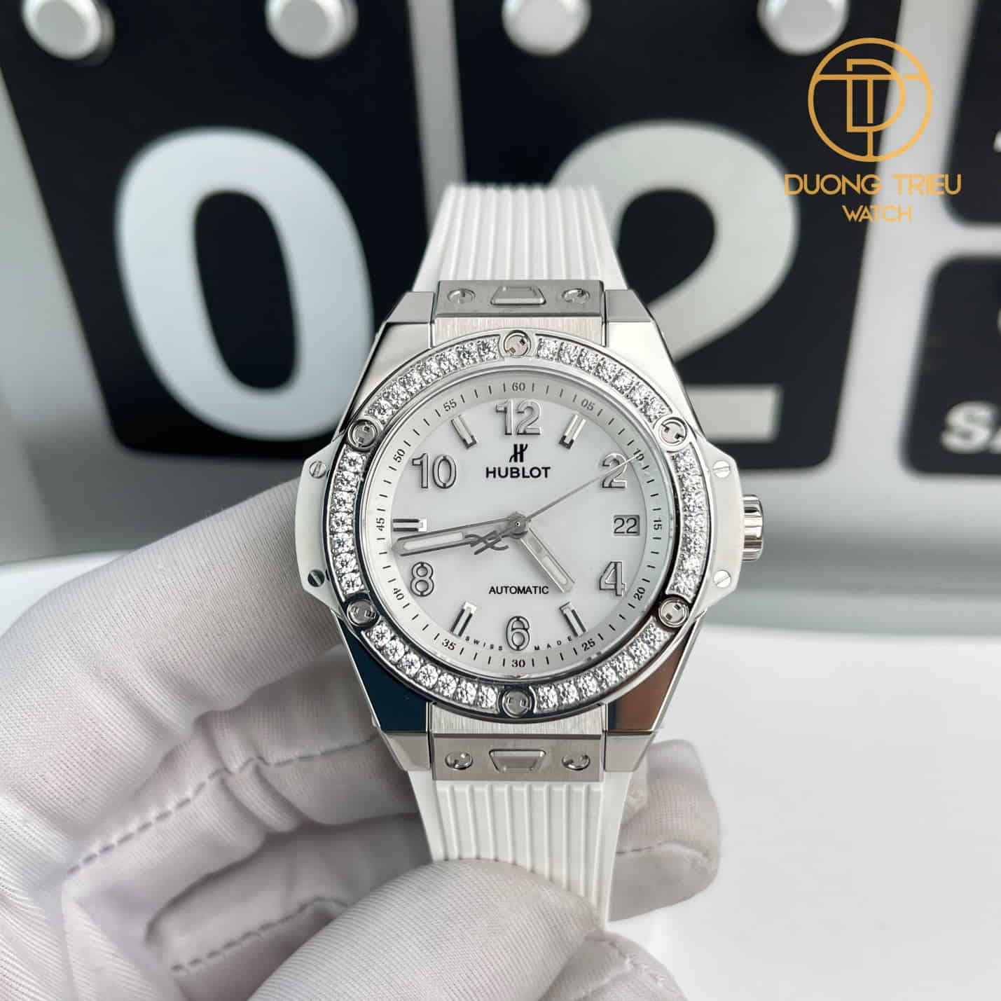 Hublot Bigbang Spirit 39mm Nạm Viền Kim Cương Tự Nhiên Replica 1:1 New 2022 22 HUBLOT BIGBANG 465.SE.2010.RW.1204 VIP REPLICA 11 NEW 2022