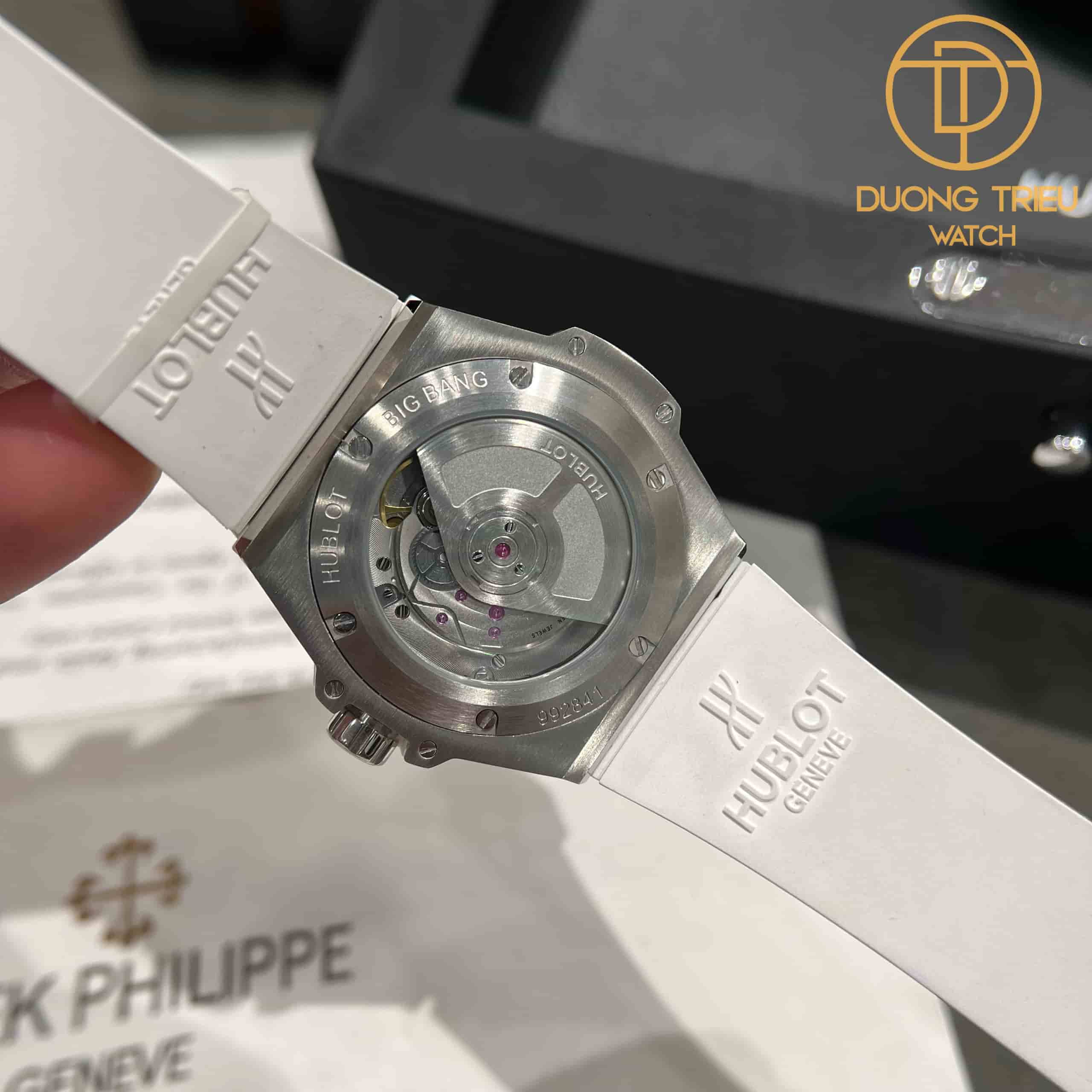 Đồng Hồ Hublot Bigbang Unisex Nạm Full Vỏ Moissanite Viền Baguet Custom Top Quality 1 1 New 2023 21 Đồng Hồ Hublot Bigbang Unisex Nạm Full Vỏ Moissanite Viền Baguet Custom Top Quality 1 1 New 2023