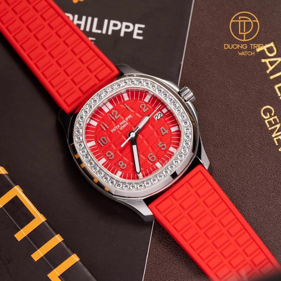 Đồng hồ Patek Philippe Aquanaut 35.6mm 5067A-027H nạm kim cương Custom - hình 1